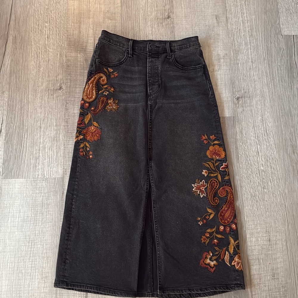 Free People ~ Driftwood ~ Floral Embroidered Black Denim Skirt